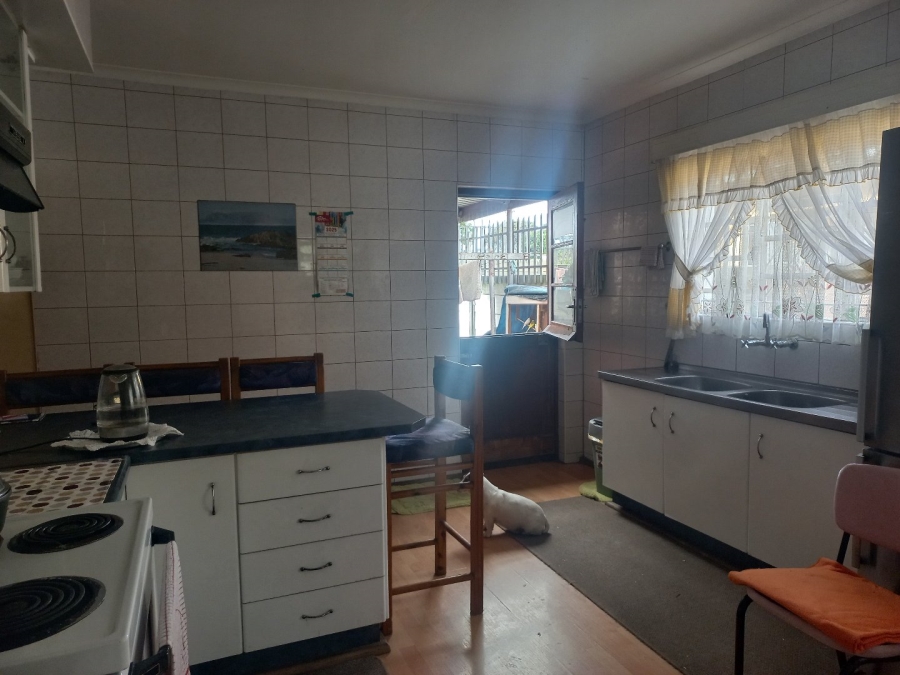 3 Bedroom Property for Sale in Charlesville Western Cape